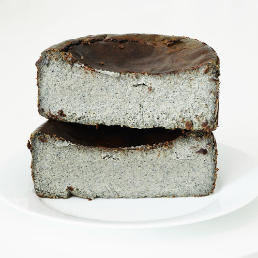 Black Sesame Basque Cheesecake 黒ごまバスクチーズケーキ