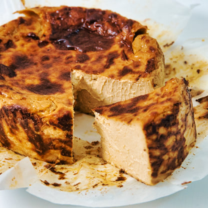 Coffee Basque Cheesecake 珈琲バスクチーズケーキ